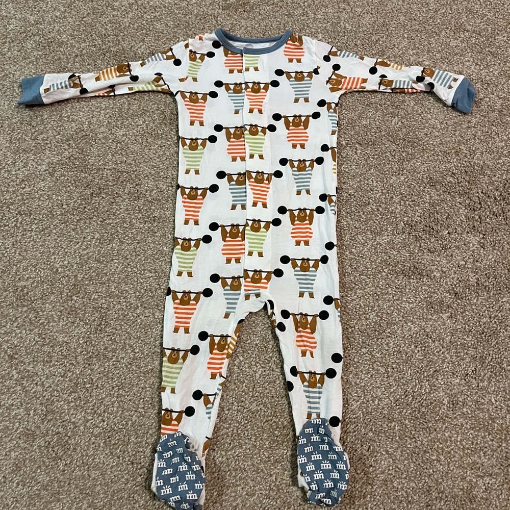 Magnetic Me Footie size 9-12 months
